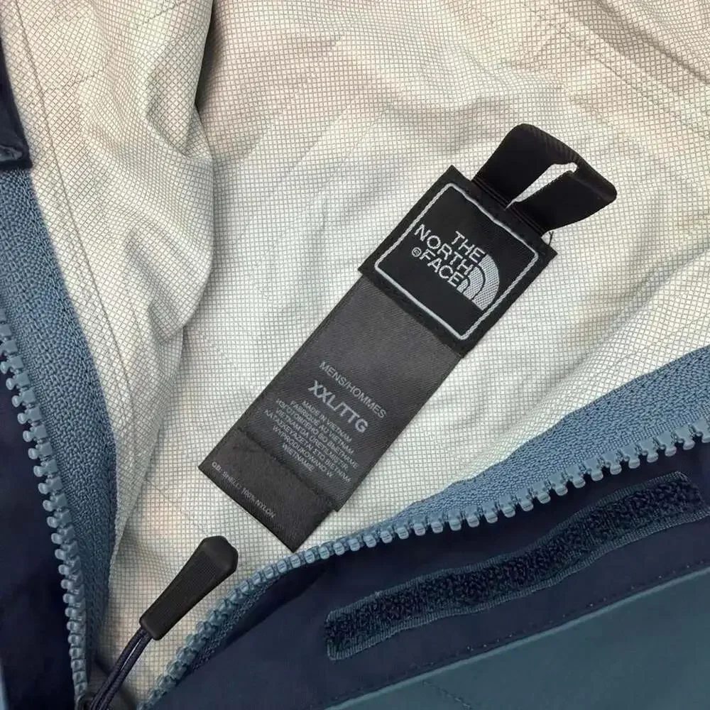 The North Face HyVent 2.5L Waterproof Hooded Rain Jacket Blue